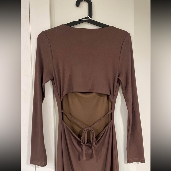 Princess Polly Midi Dress - Picture 6 of 7